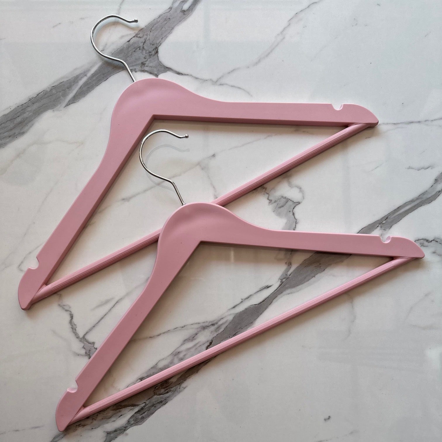 Moulded Plastic Blouse Hanger with Bar Box of 25